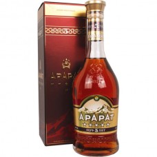 Коньяк "Арарат 5" 0.5L